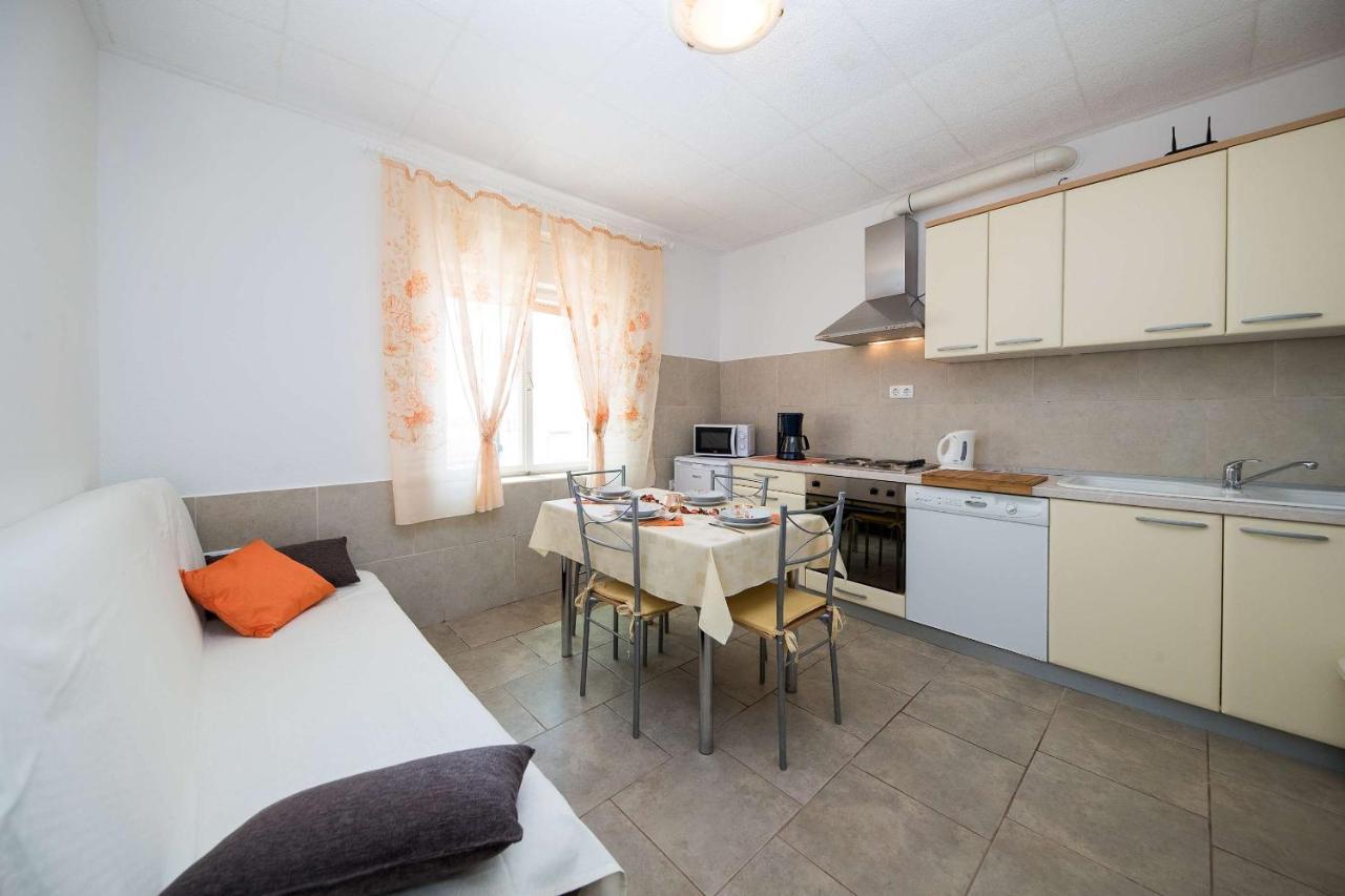 Вилла House Denis Цриквеница Экстерьер фото
